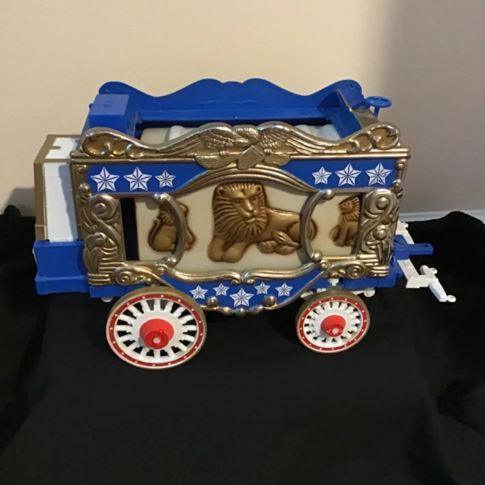 Jim Beam ‎ Empty Kentucky Bourbon Whiskey Circus Wagon Decanter Collect